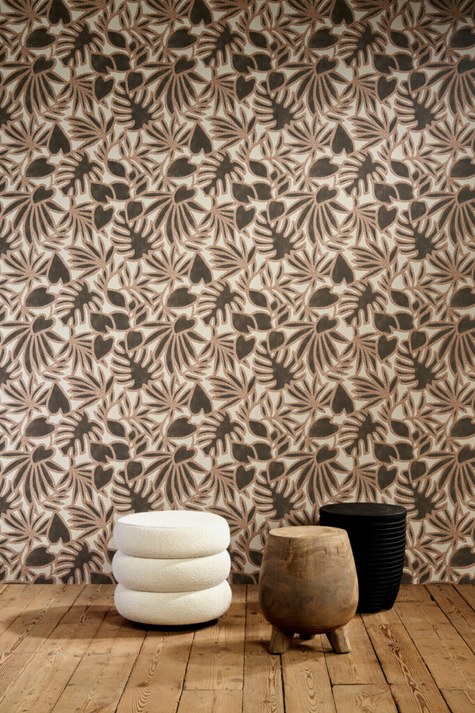 Arte Essentials costura Botanis behang in kleur Toffee Cloth (57583) - Interieur impressie