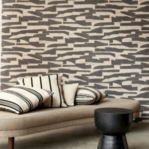 Arte Essentials costura Gabarit behang in kleur Charcoal Linen (57560) - Interieur impressie