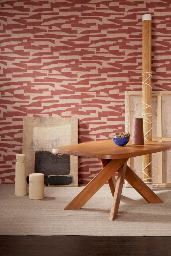 Arte Essentials costura Gabarit behang in kleur Pimento Blush (57563) - Interieur impressie