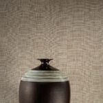 Arte Essentials les tricots Tulle behang in kleur Umber (73082) - Interieur impressie