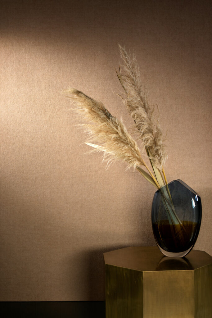 Arte Essentials les tricots Tulle behang in kleur Ginger (73090) - Interieur impressie