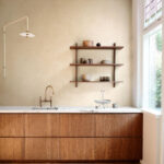 Arte Essentials kaolin Calcaire stucco behang in kleur Oat (30305) - Interieur impressie