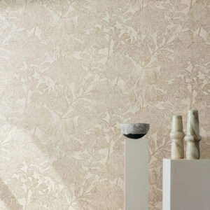 Arte Essentials kaolin Hortus behang in kleur Silvery White (30351) - Interieur impressie