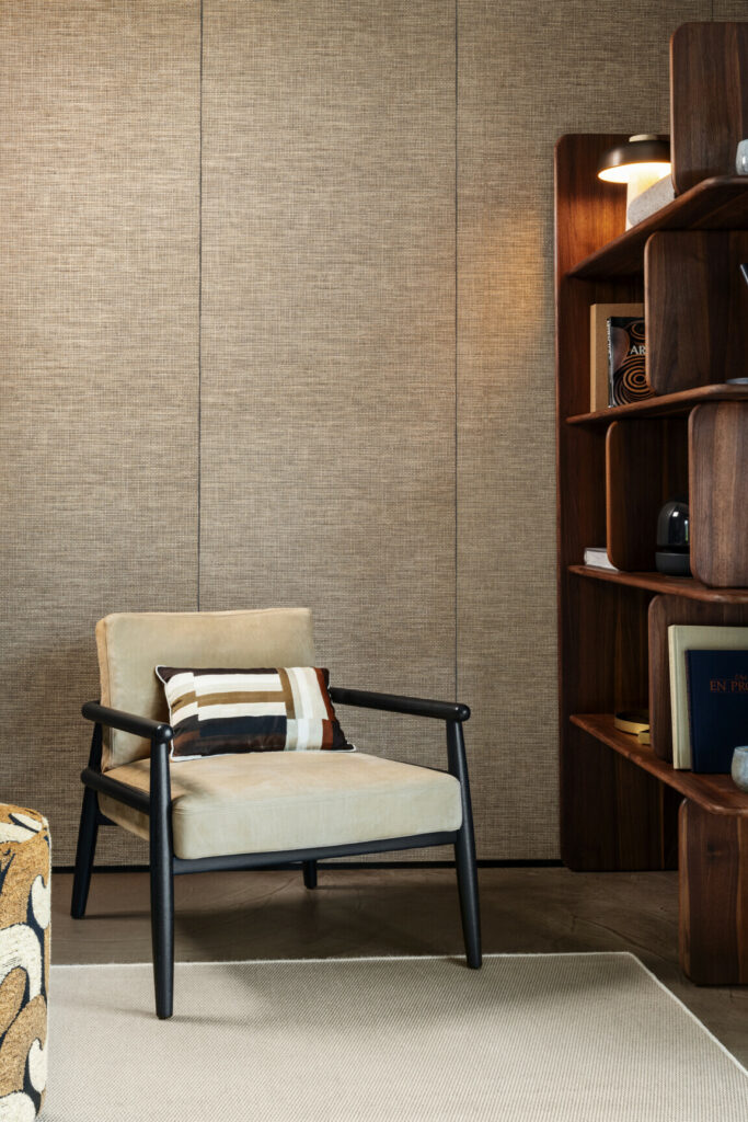 Arte Essentials les naturels Le raphia tisse behang in kleur Black Natural (26744) - Interieur impressie