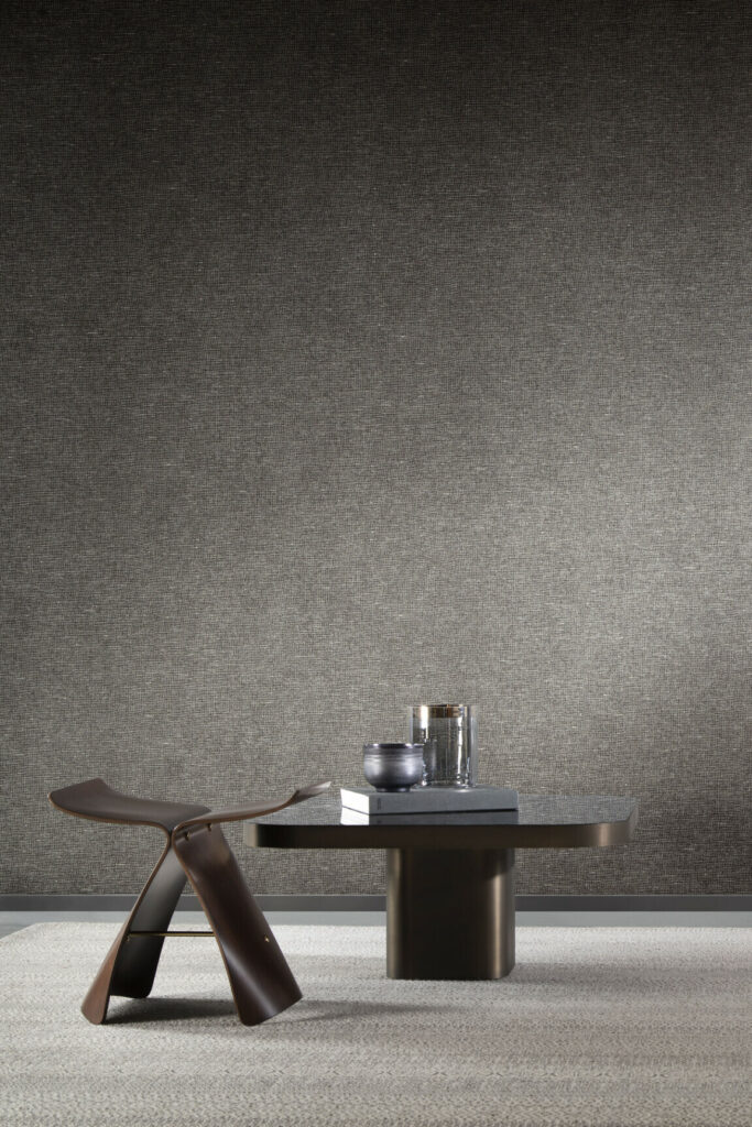 Arte Essentials palette Chanderi behang in kleur Onyx (91508C) - Interieur impressie