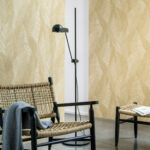 Arte Essentials tangram Bounty behang in kleur Ochre (24027) - Interieur impressie