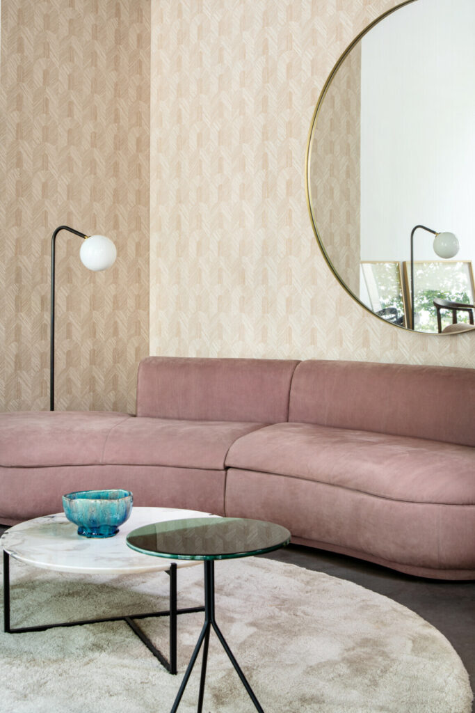 Arte Essentials tangram Dome behang in kleur Blush (24063) - Interieur impressie