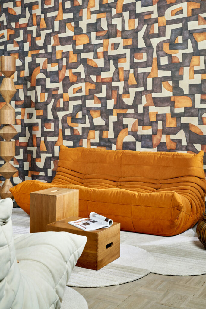 Arte Essentials totem Ecoline behang in kleur Tangerine (18900) - Interieur impressie