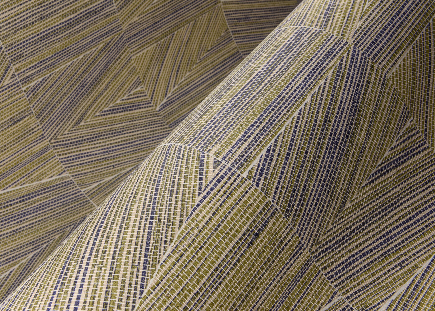 Arte Essentials-totem Infinity