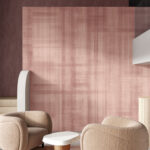 Arte Essentials washed linen Doudeville behang in kleur Mauve (59590) - Interieur impressie