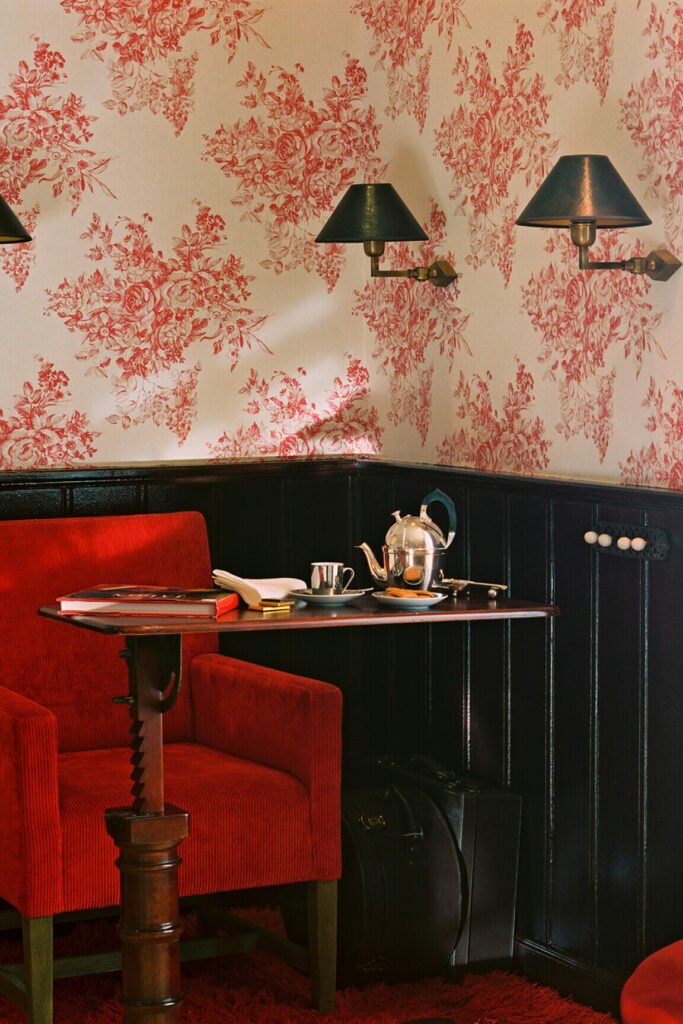 Flamant the wallpaper collection Flower behang in kleur Orient Express (40083) - Interieur impressie
