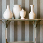 Flamant les rayures stripes Stripe behang in kleur Fjord (40041) - Interieur impressie