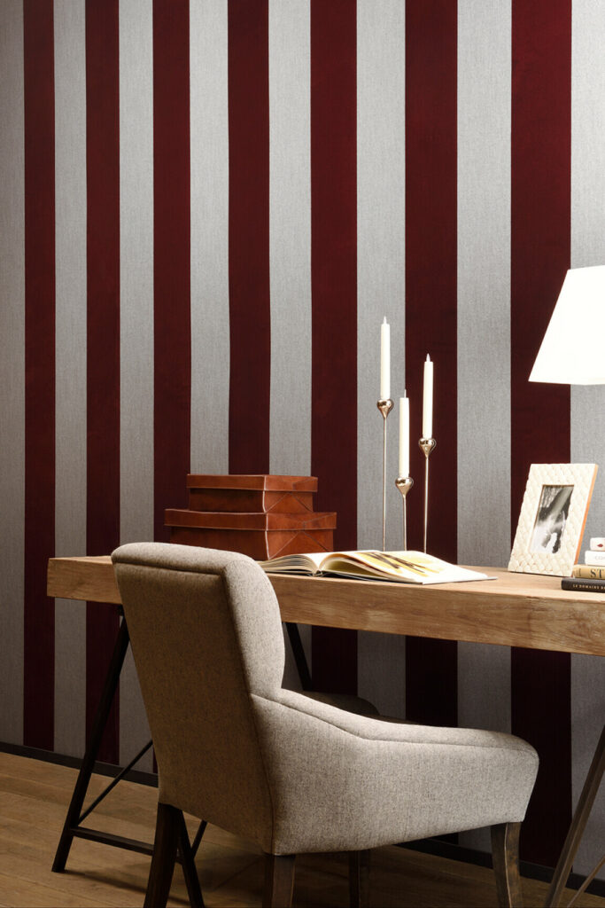 Flamant les rayures stripes Velvet behang in kleur Eclipse (18116) - Interieur impressie