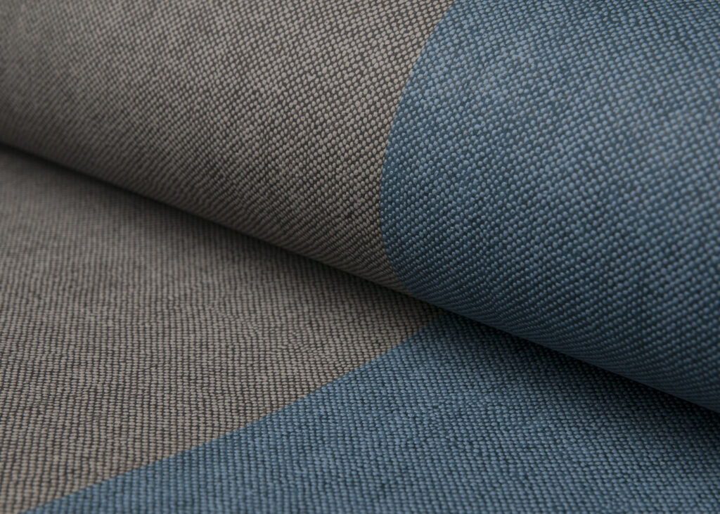 Flamant les rayures stripes Grande stripe behang (30028) - Sfeerbeeld