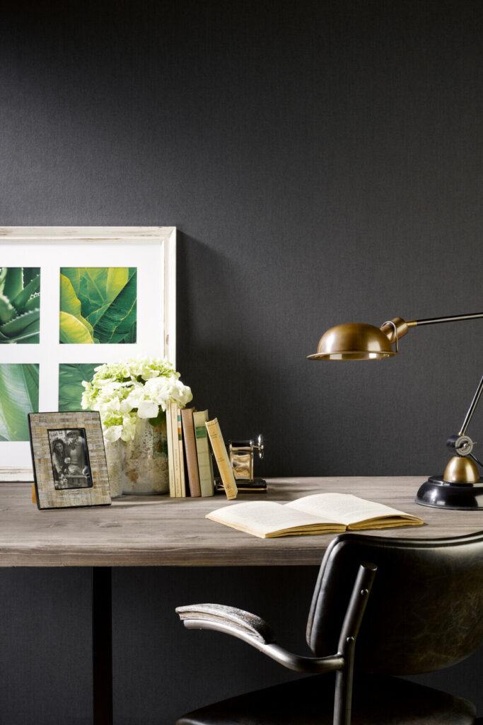 Flamant les unis linens Lin behang in kleur Noir de Lune (30101) - Interieur impressie