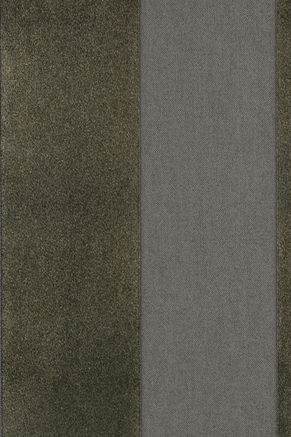 Flamant-suite-III-velvet Stripe Velvet and Lin behang in kleur Fin de Siècle (18100) - Product close-up