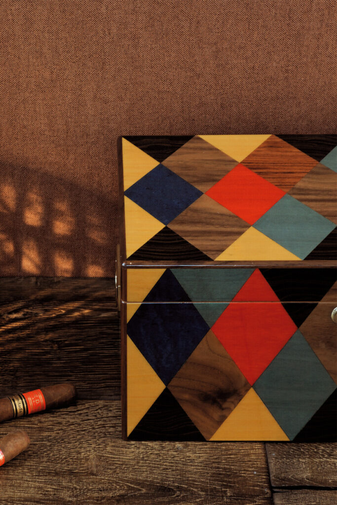 Flamant suite i les unis Lin behang in kleur Havane (40090) - Interieur impressie