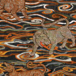 Arte Gitane Tigris behang in kleur Burnt Sienna (49570) - Product close-up