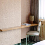 Arte Icarus Indomito behang in kleur Powder (15700) - Interieur impressie