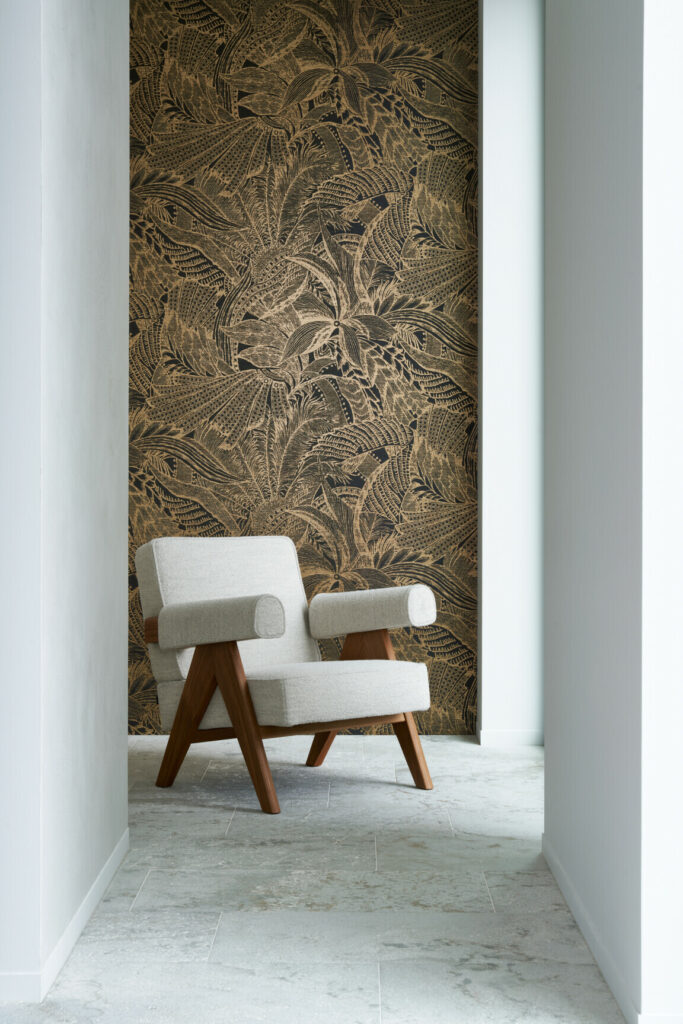 Arte Icons Symbiosis behang in kleur Goldstorm (85562) - Interieur impressie