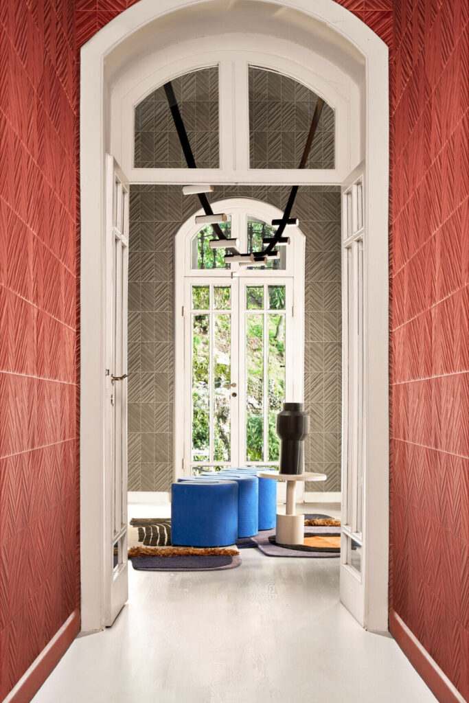 Arte Kanso Iki behang in kleur Chilli (72511) - Interieur impressie