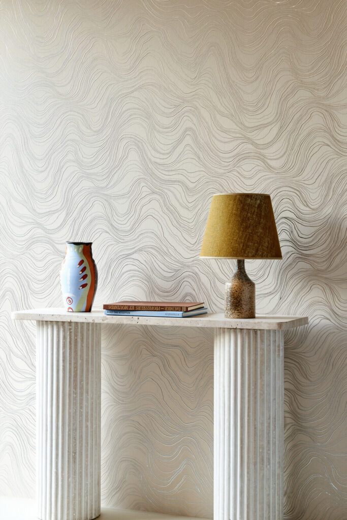 Arte Kharga Bayuda behang in kleur Dazzling Silver (74042) - Interieur impressie