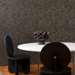 Arte Kharga Gobi behang in kleur Starry Black (74030) - Interieur impressie