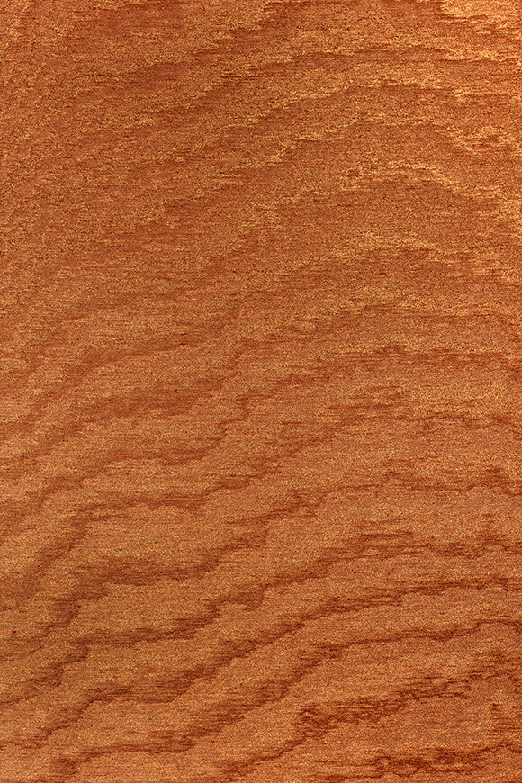 Arte Kharga Moire behang in kleur Sunset Orange (15012A) - Product close-up