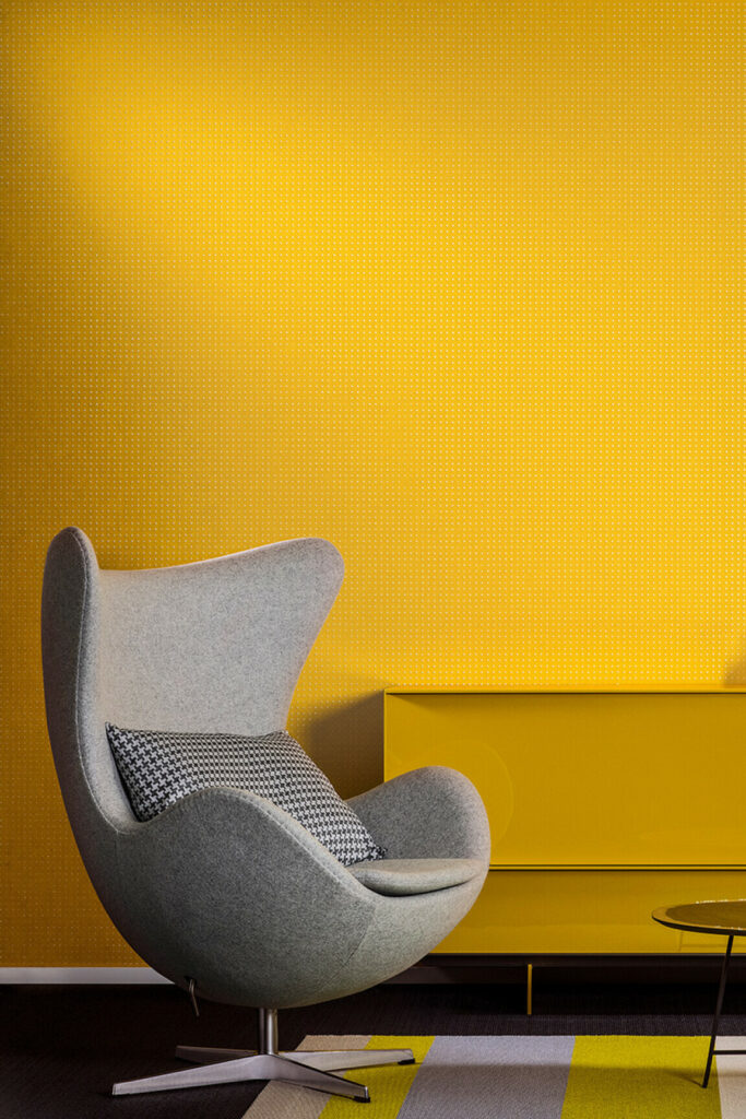 Arte Le corbusier dots Dots behang in kleur Yellow Colour of the Sun (31022) - Interieur impressie