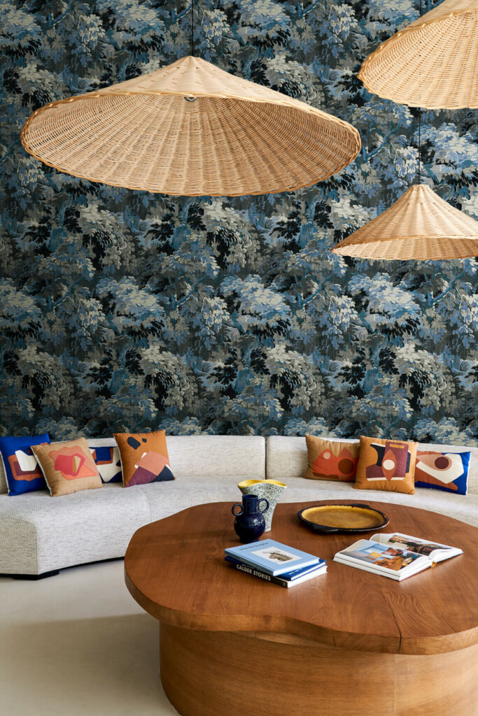 Arte Les forets Diore behang in kleur Cobalt (48013) - Interieur impressie