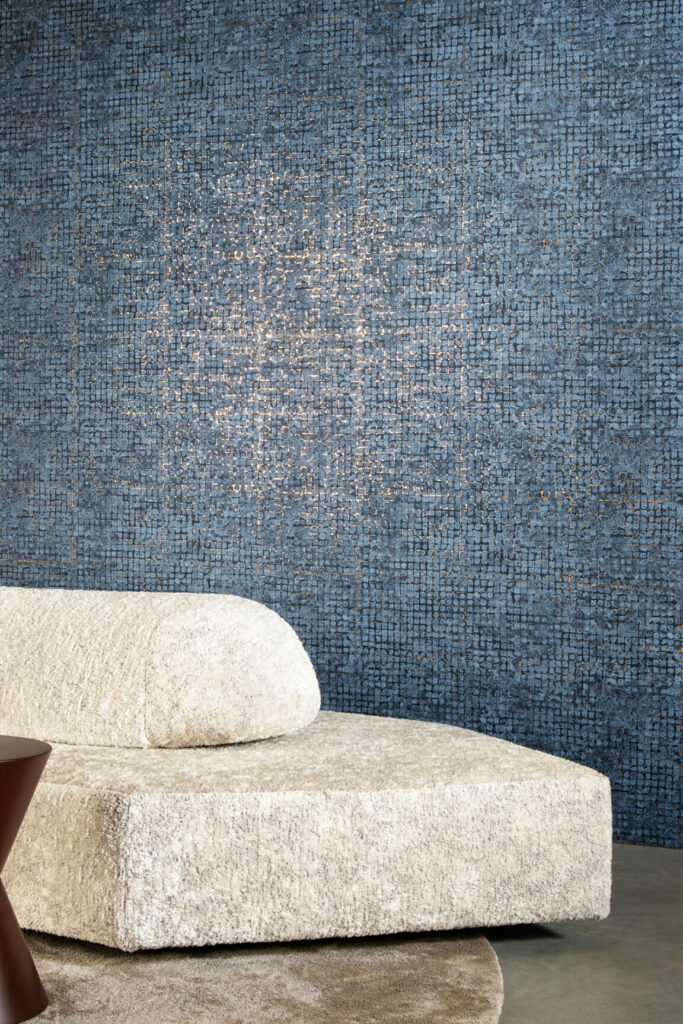 Arte Les thermes Mosaico behang in kleur Blue Stone (70516) - Interieur impressie