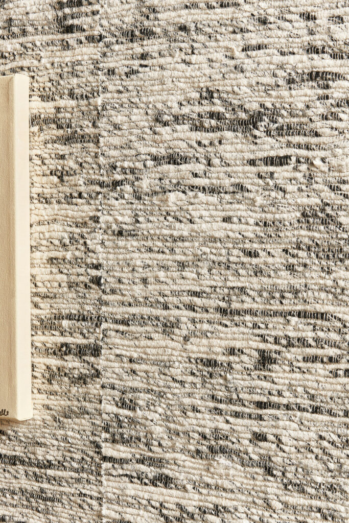 Arte Loom stories Entwined behang in kleur LS206 (LS206) - Interieur impressie