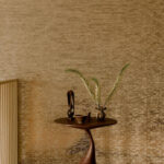 Arte Marquesa Cyperus behang in kleur Goldstorm (31732) - Interieur impressie