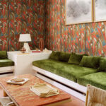 Arte Melaky Mandrava behang in kleur Folklore (40760) - Interieur impressie