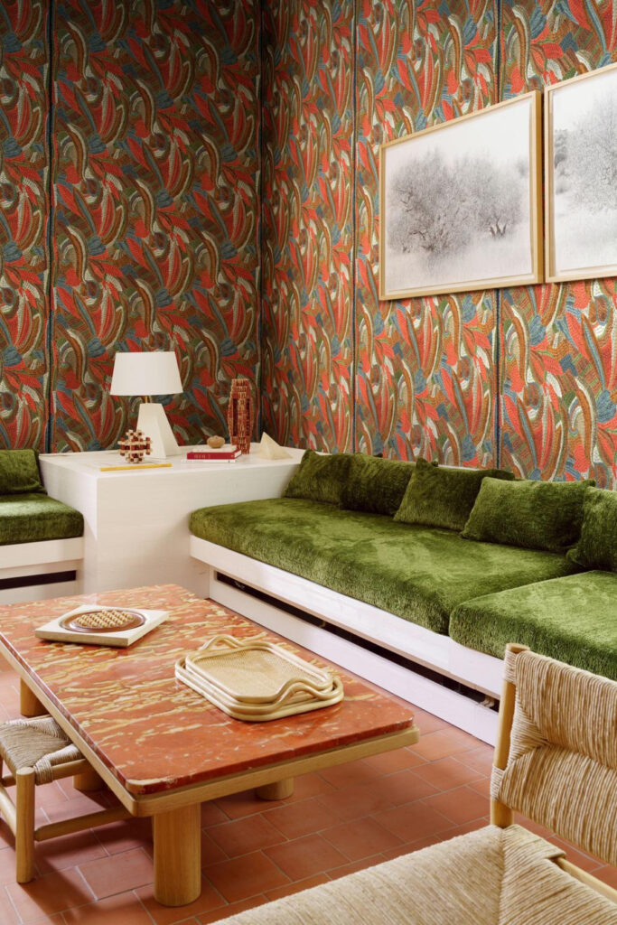 Arte Melaky Mandrava behang in kleur Folklore (40760) - Interieur impressie