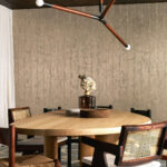 Arte Metal x patina Alepine behang in kleur Brass (60130) - Interieur impressie