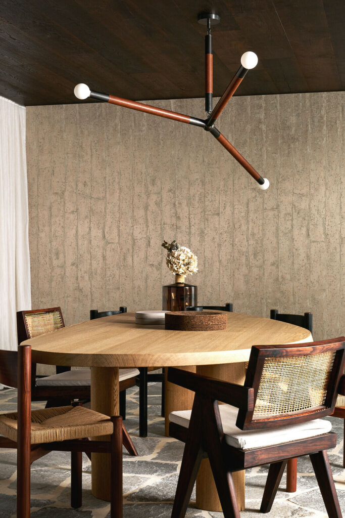 Arte Metal x patina Alepine behang in kleur Brass (60130) - Interieur impressie