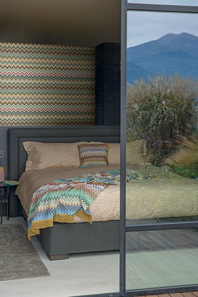 Missoni home wallcoverings 04 Happy zigzag behang in kleur 10332 (10332) - Interieur impressie