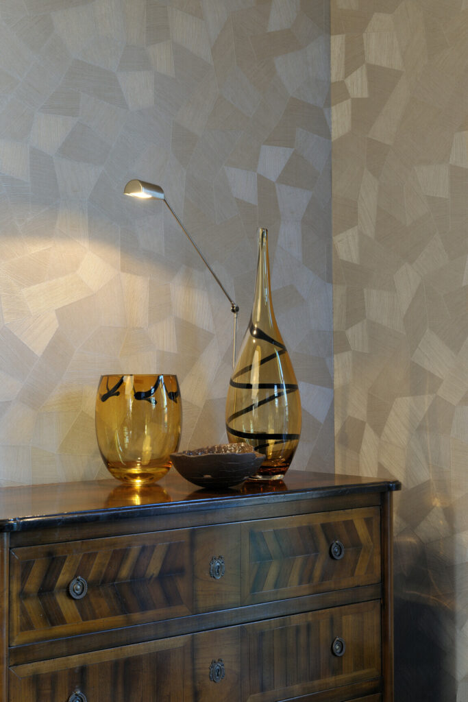 Arte Monsoon 20 Facet behang in kleur Golden Sand (75301A) - Interieur impressie