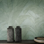 Arte Monsoon 20 Musa behang in kleur Eucalyptus (75003B) - Interieur impressie