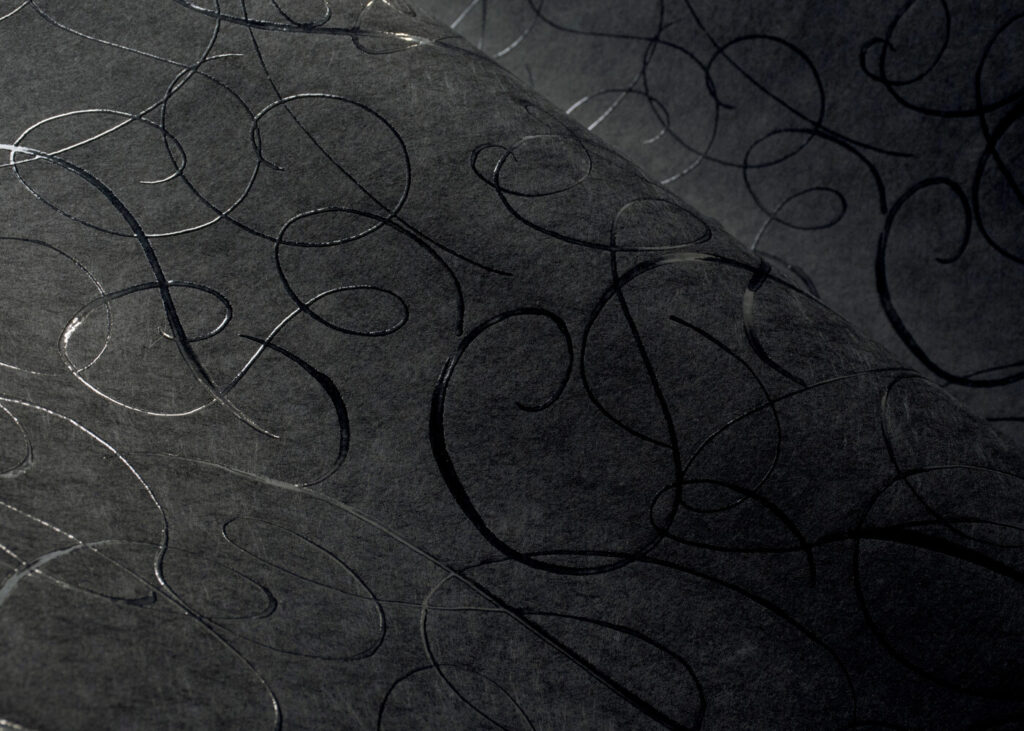 Moooi wallcovering extinct animals Calligraphy bird behang (MO2011) - Sfeerbeeld