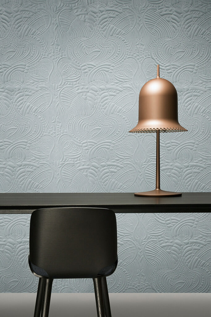 Moooi wallcovering extinct animals Dodo pavone behang in kleur Powdery Blue (MO2095) - Interieur impressie