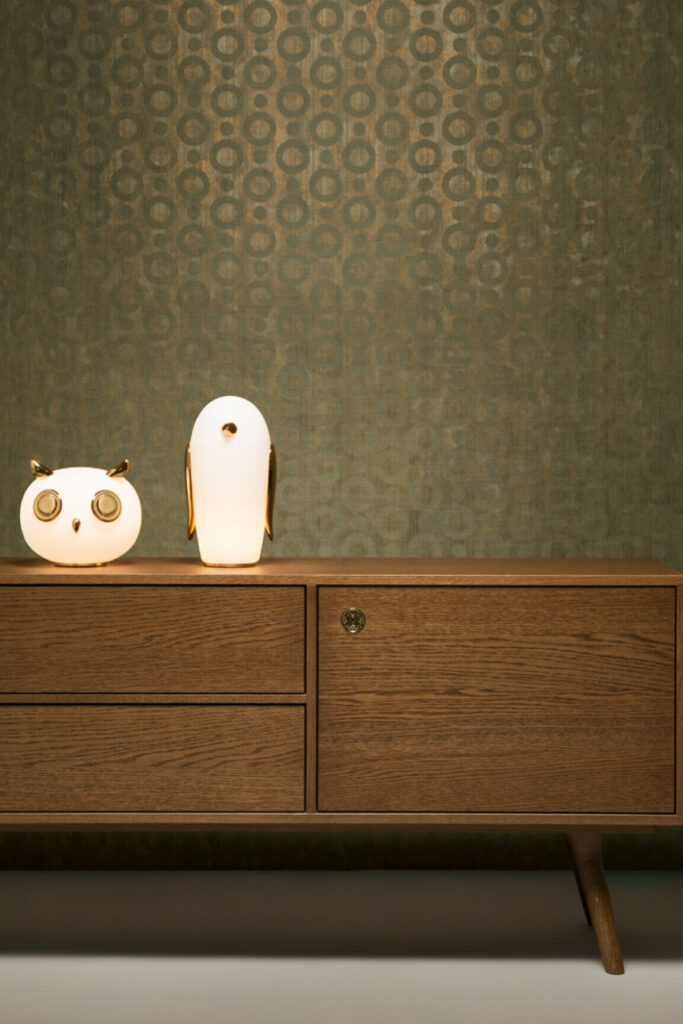 Moooi wallcovering extinct animals Umbrella squid behang in kleur Gold (MO2062) - Interieur impressie