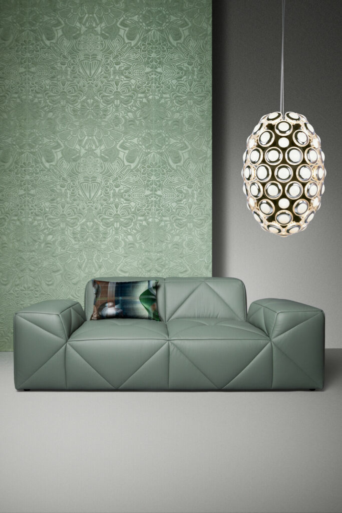 Moooi wallcovering memento moooi Mimic moth behang in kleur Sage (MO4002) - Interieur impressie