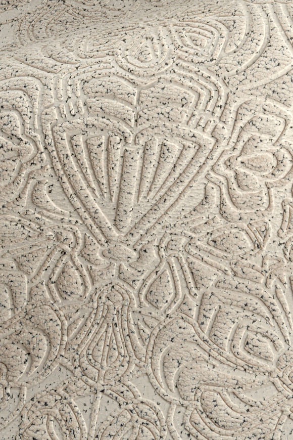 Moooi wallcovering memento moooi Mimic moth behang in kleur Dodo (MO4003) - Product close-up