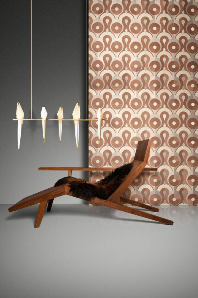 Moooi wallcovering memento moooi Queen cobra behang in kleur Powder (MO4011) - Interieur impressie