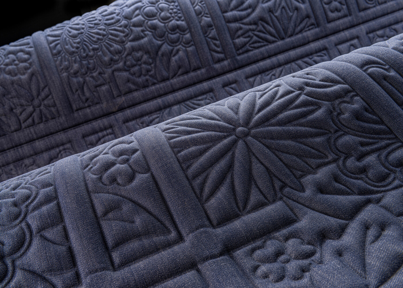 Moooi Wallcovering Tokyo Blue Shoji Blossom