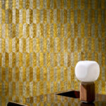 Arte Samal Prisma behang in kleur Spiced Honey (33712) - Interieur impressie