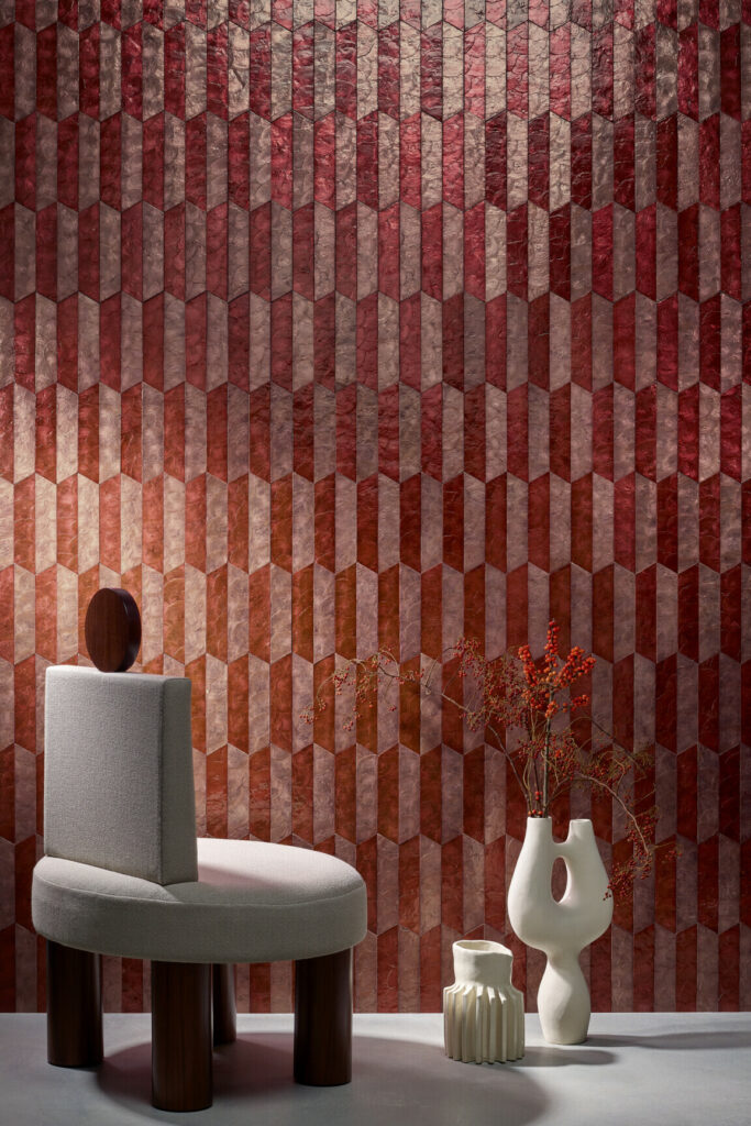 Arte Samal Prisma behang in kleur Venetian Red (33713) - Interieur impressie