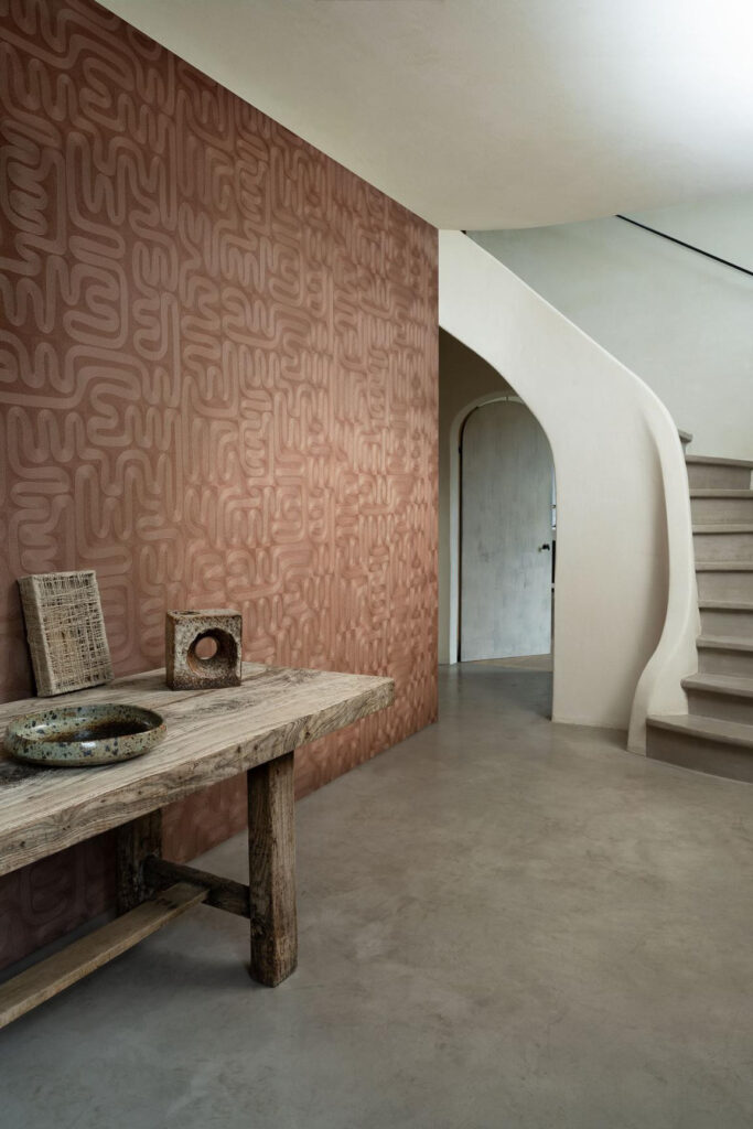 Arte Tali Sarana behang in kleur Mahogany (60702) - Interieur impressie